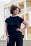 Černé triko se stojáčkem – stříbrná linka – TATE Wear