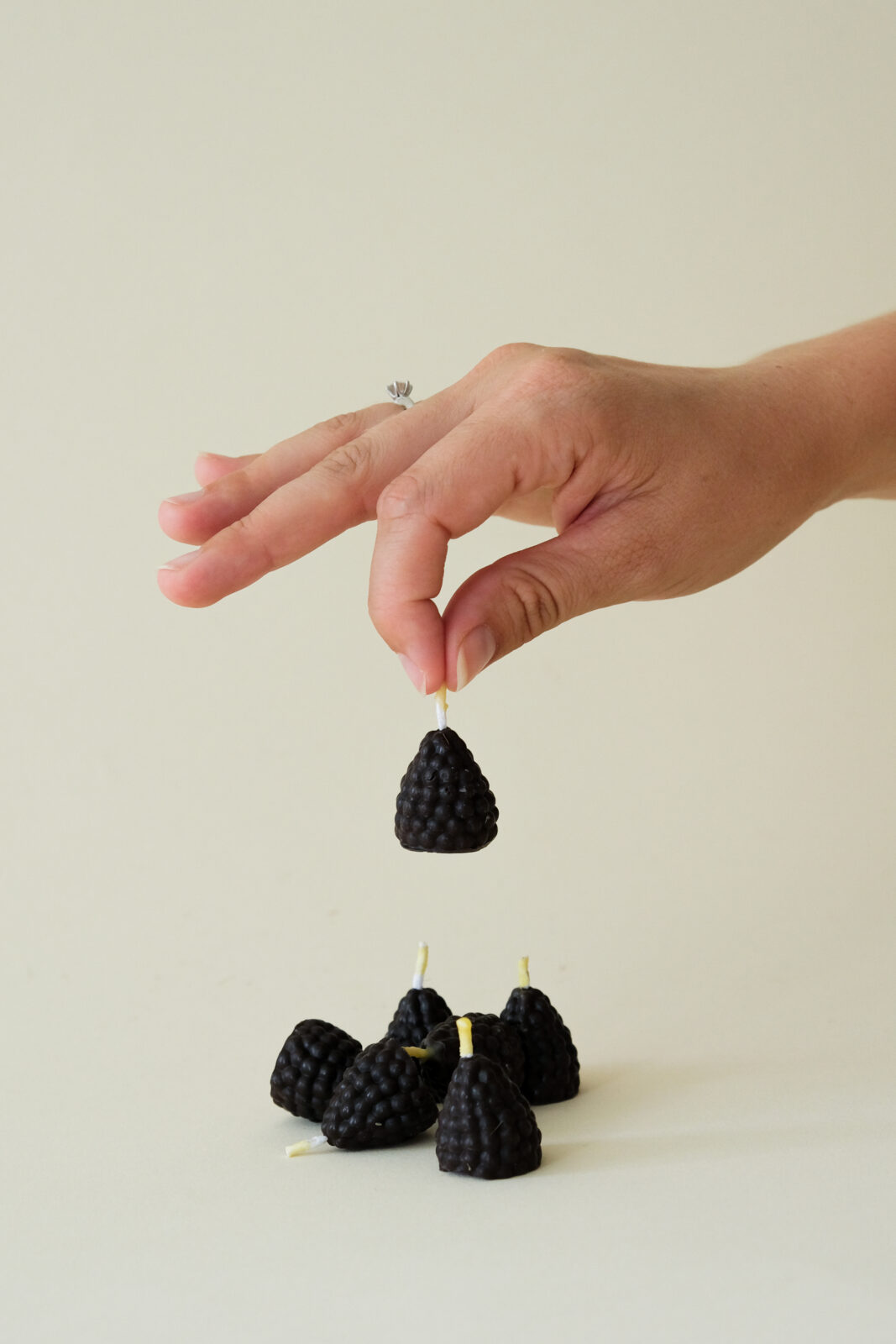 Dortové svíčky Blackberry – Apiformy Dortové svíčky Blackberry – Apiformy