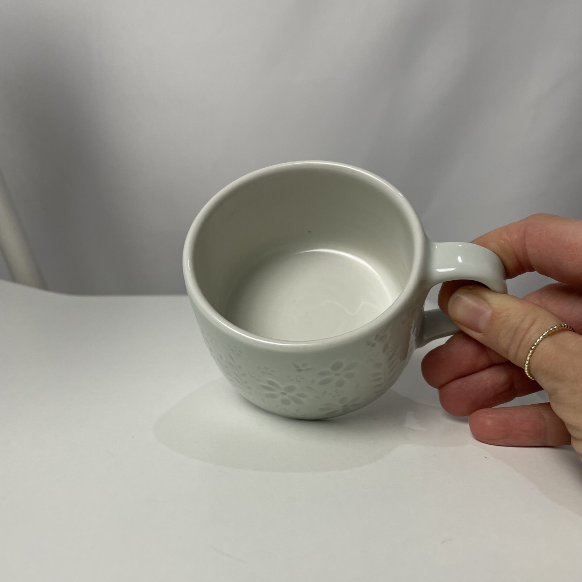 Hrnek porcelánový louka 120 ml - Darouge Hrnek porcelánový louka 120 ml - Darouge